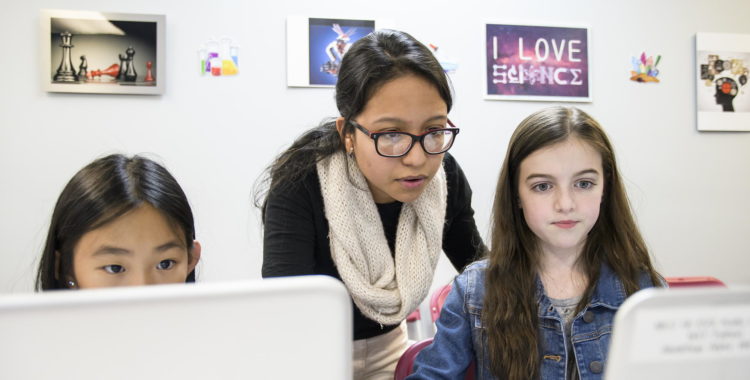 Girls Who Code / Carey Wagner