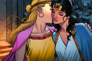 Ein Ausschnitt aus der aktuellen Wonder Woman Comic Serie. Dianas Freundin Kasia gibt ihr einen Kuss.